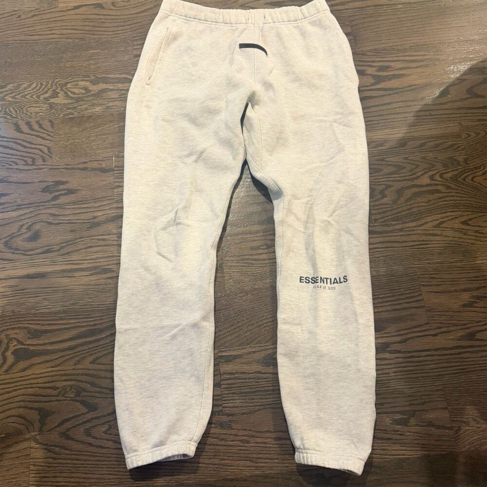 Fear of God Essentials Sweatpants Mens Size S Light Oatmeal Heather Gray